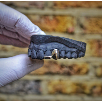 Solid Cap & Bar Grillz